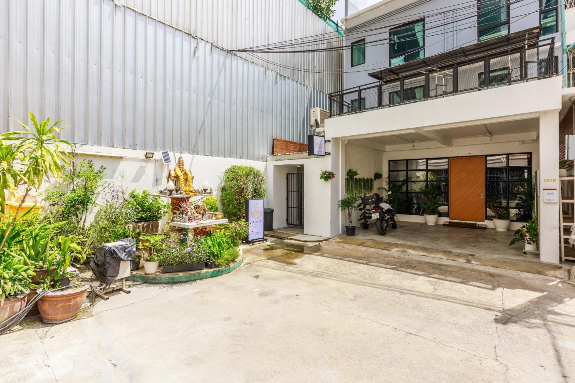 24 Hills Hotel Bangkok Exterior foto
